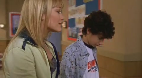 DailyDuff-dot-org_LizzieMcGuire-2x23Clue-Less0280.jpg