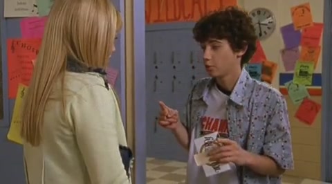DailyDuff-dot-org_LizzieMcGuire-2x23Clue-Less0284.jpg