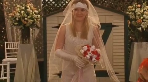 DailyDuff-dot-org_LizzieMcGuire-2x23Clue-Less0379.jpg