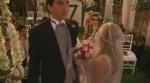 DailyDuff-dot-org_LizzieMcGuire-2x23Clue-Less0389.jpg