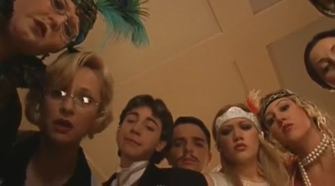 DailyDuff-dot-org_LizzieMcGuire-2x23Clue-Less0405.jpg
