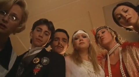 DailyDuff-dot-org_LizzieMcGuire-2x23Clue-Less0409.jpg