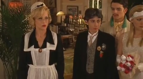 DailyDuff-dot-org_LizzieMcGuire-2x23Clue-Less0422.jpg