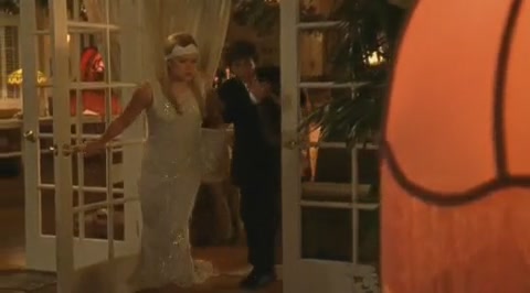 DailyDuff-dot-org_LizzieMcGuire-2x23Clue-Less0701.jpg