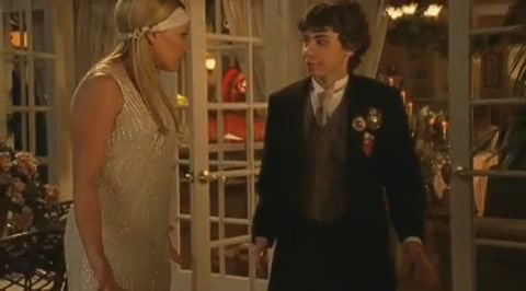 DailyDuff-dot-org_LizzieMcGuire-2x23Clue-Less0703.jpg