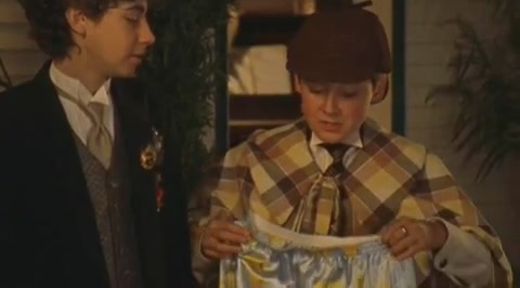 DailyDuff-dot-org_LizzieMcGuire-2x23Clue-Less0723.jpg
