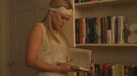 DailyDuff-dot-org_LizzieMcGuire-2x23Clue-Less0800.jpg