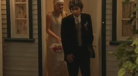 DailyDuff-dot-org_LizzieMcGuire-2x23Clue-Less1068.jpg