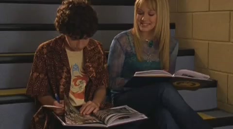 DailyDuff-dot-org_LizzieMcGuire-2x24ByeByeHillridgeJuniorHigh1651.jpg DailyDuff-dot-org_LizzieMcGuire-2x24ByeByeHillridgeJuniorHigh1651.jpg