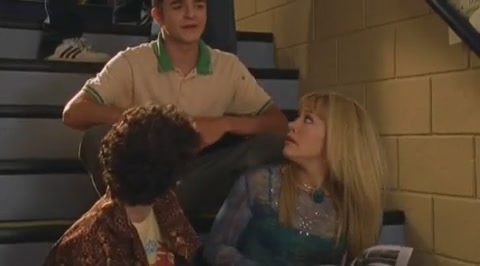 DailyDuff-dot-org_LizzieMcGuire-2x24ByeByeHillridgeJuniorHigh1667.jpg DailyDuff-dot-org_LizzieMcGuire-2x24ByeByeHillridgeJuniorHigh1667.jpg