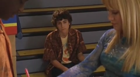 DailyDuff-dot-org_LizzieMcGuire-2x24ByeByeHillridgeJuniorHigh1725.jpg DailyDuff-dot-org_LizzieMcGuire-2x24ByeByeHillridgeJuniorHigh1725.jpg