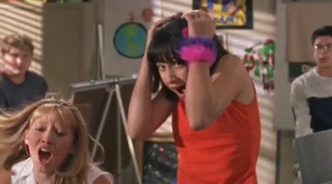 DailyDuff-dot-org_LizzieMcGuire-2x24ByeByeHillridgeJuniorHigh2271.jpg DailyDuff-dot-org_LizzieMcGuire-2x24ByeByeHillridgeJuniorHigh2271.jpg