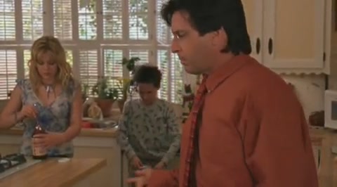 DailyDuff-dot-org_LizzieMcGuire-2x25Bunkies0125.jpg DailyDuff-dot-org_LizzieMcGuire-2x25Bunkies0125.jpg