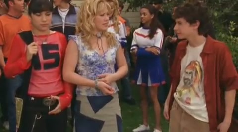 DailyDuff-dot-org_LizzieMcGuire-2x25Bunkies0192.jpg DailyDuff-dot-org_LizzieMcGuire-2x25Bunkies0192.jpg