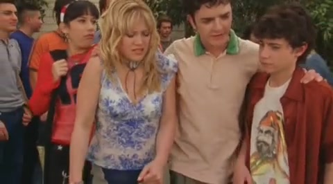 DailyDuff-dot-org_LizzieMcGuire-2x25Bunkies0238.jpg DailyDuff-dot-org_LizzieMcGuire-2x25Bunkies0238.jpg