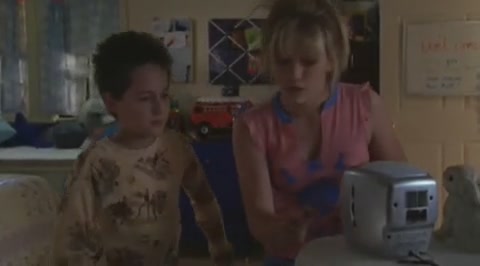 DailyDuff-dot-org_LizzieMcGuire-2x25Bunkies0490.jpg DailyDuff-dot-org_LizzieMcGuire-2x25Bunkies0490.jpg