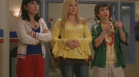 DailyDuff-dot-org_LizzieMcGuire-2x25Bunkies0823.jpg DailyDuff-dot-org_LizzieMcGuire-2x25Bunkies0823.jpg