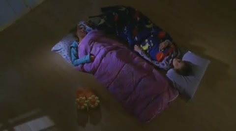 DailyDuff-dot-org_LizzieMcGuire-2x25Bunkies0915.jpg