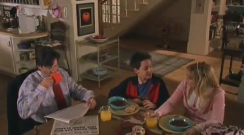 DailyDuff-dot-org_LizzieMcGuire-2x25Bunkies0982.jpg DailyDuff-dot-org_LizzieMcGuire-2x25Bunkies0982.jpg