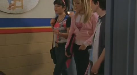 DailyDuff-dot-org_LizzieMcGuire-2x25Bunkies1032.jpg DailyDuff-dot-org_LizzieMcGuire-2x25Bunkies1032.jpg