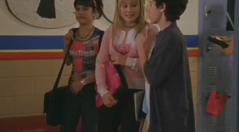 DailyDuff-dot-org_LizzieMcGuire-2x25Bunkies1034.jpg DailyDuff-dot-org_LizzieMcGuire-2x25Bunkies1034.jpg