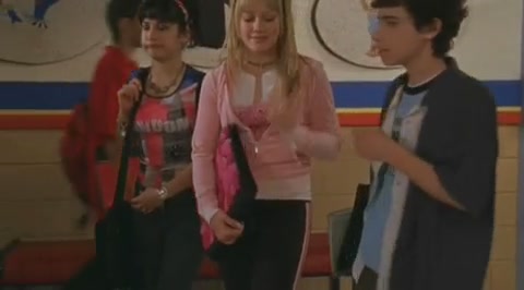 DailyDuff-dot-org_LizzieMcGuire-2x25Bunkies1035.jpg DailyDuff-dot-org_LizzieMcGuire-2x25Bunkies1035.jpg