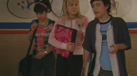 DailyDuff-dot-org_LizzieMcGuire-2x25Bunkies1036.jpg DailyDuff-dot-org_LizzieMcGuire-2x25Bunkies1036.jpg