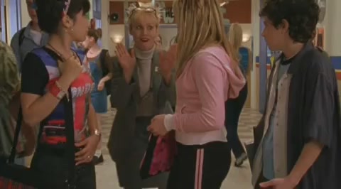 DailyDuff-dot-org_LizzieMcGuire-2x25Bunkies1074.jpg DailyDuff-dot-org_LizzieMcGuire-2x25Bunkies1074.jpg