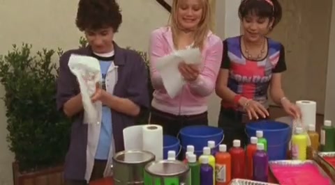 DailyDuff-dot-org_LizzieMcGuire-2x25Bunkies1171.jpg DailyDuff-dot-org_LizzieMcGuire-2x25Bunkies1171.jpg