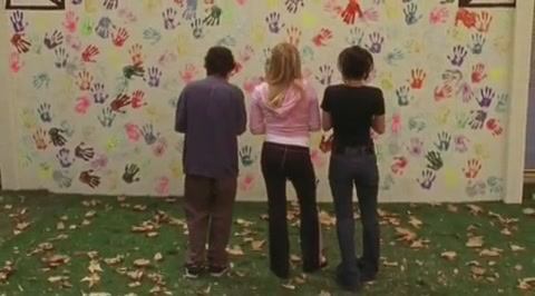 DailyDuff-dot-org_LizzieMcGuire-2x25Bunkies1181.jpg DailyDuff-dot-org_LizzieMcGuire-2x25Bunkies1181.jpg