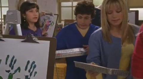 DailyDuff-dot-org_LizzieMcGuire-2x25Bunkies1202.jpg DailyDuff-dot-org_LizzieMcGuire-2x25Bunkies1202.jpg
