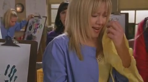 DailyDuff-dot-org_LizzieMcGuire-2x25Bunkies1204.jpg DailyDuff-dot-org_LizzieMcGuire-2x25Bunkies1204.jpg