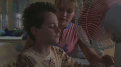 DailyDuff-dot-org_LizzieMcGuire-2x25Bunkies0503.jpg