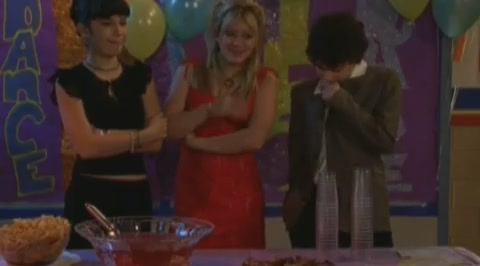 DailyDuff-dot-org_LizzieMcGuire-2x26AGordoStory1077.jpg DailyDuff-dot-org_LizzieMcGuire-2x26AGordoStory1077.jpg