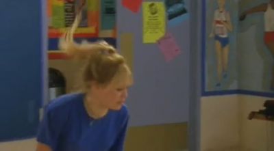 DailyDuff-dot-org_LizzieMcGuire-2x26AGordoStory0003.jpg