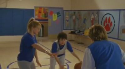 DailyDuff-dot-org_LizzieMcGuire-2x26AGordoStory0039.jpg