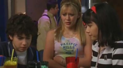 DailyDuff-dot-org_LizzieMcGuire-2x26AGordoStory0521.jpg