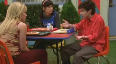 DailyDuff-dot-org_LizzieMcGuire-2x26AGordoStory0634.jpg