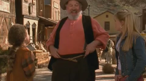 DailyDuff-dot-org_LizzieMcGuire-2x27GrubbyLongjohnsOldeTymeRevue0309.jpg DailyDuff-dot-org_LizzieMcGuire-2x27GrubbyLongjohnsOldeTymeRevue0309.jpg