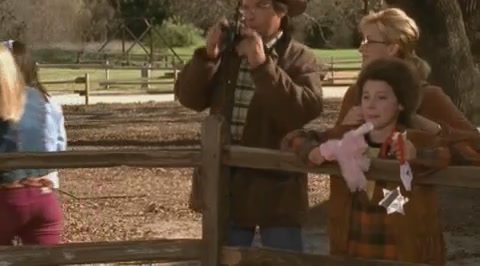 DailyDuff-dot-org_LizzieMcGuire-2x27GrubbyLongjohnsOldeTymeRevue0435.jpg DailyDuff-dot-org_LizzieMcGuire-2x27GrubbyLongjohnsOldeTymeRevue0435.jpg