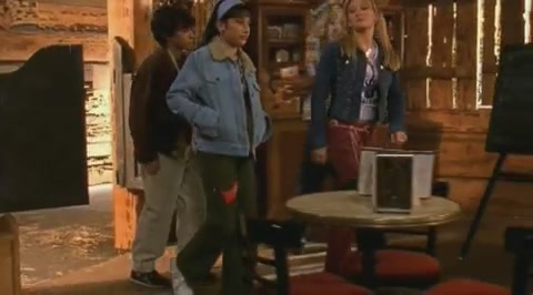 DailyDuff-dot-org_LizzieMcGuire-2x27GrubbyLongjohnsOldeTymeRevue0439.jpg DailyDuff-dot-org_LizzieMcGuire-2x27GrubbyLongjohnsOldeTymeRevue0439.jpg