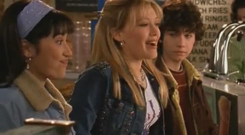 DailyDuff-dot-org_LizzieMcGuire-2x27GrubbyLongjohnsOldeTymeRevue0471.jpg