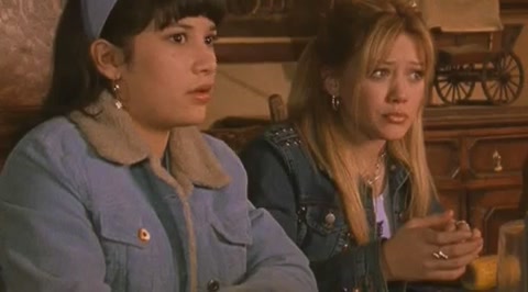 DailyDuff-dot-org_LizzieMcGuire-2x27GrubbyLongjohnsOldeTymeRevue0682.jpg