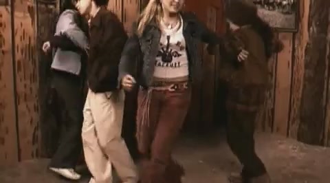 DailyDuff-dot-org_LizzieMcGuire-2x27GrubbyLongjohnsOldeTymeRevue0785.jpg