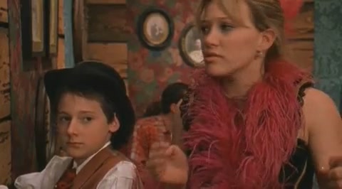 DailyDuff-dot-org_LizzieMcGuire-2x27GrubbyLongjohnsOldeTymeRevue0863.jpg