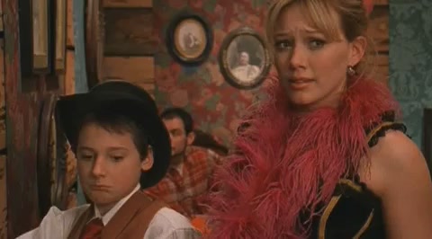 DailyDuff-dot-org_LizzieMcGuire-2x27GrubbyLongjohnsOldeTymeRevue0914.jpg