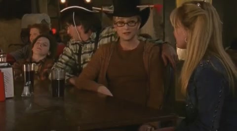 DailyDuff-dot-org_LizzieMcGuire-2x27GrubbyLongjohnsOldeTymeRevue1104.jpg