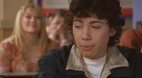 DailyDuff-dot-org_LizzieMcGuire-2x28TheGreatestCrushofAll0287.jpg