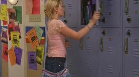 DailyDuff-dot-org_LizzieMcGuire-2x28TheGreatestCrushofAll0346.jpg