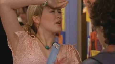 DailyDuff-dot-org_LizzieMcGuire-2x28TheGreatestCrushofAll0380.jpg